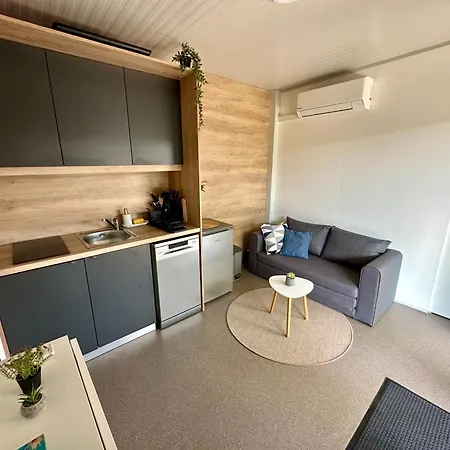 Breza Mobile House Big Berry * Метлика