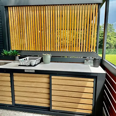 Breza Mobile House Big Berry Metlika